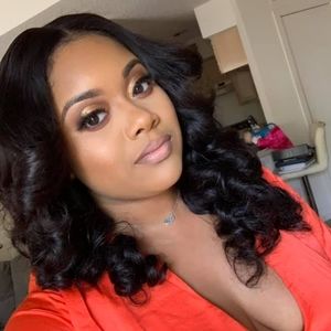 Meet your Posher, Kemi